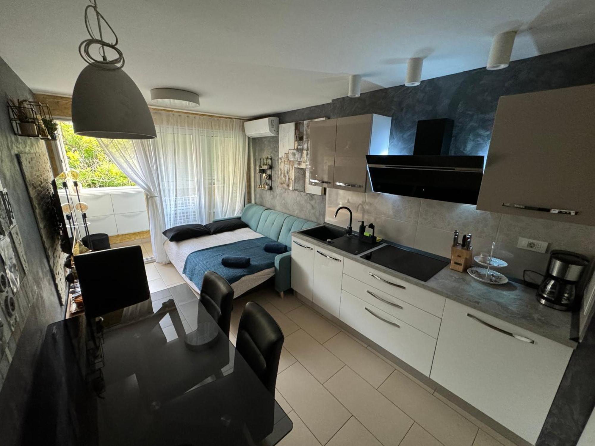 Apartment Astra With Private Parking Split Bagian luar foto
